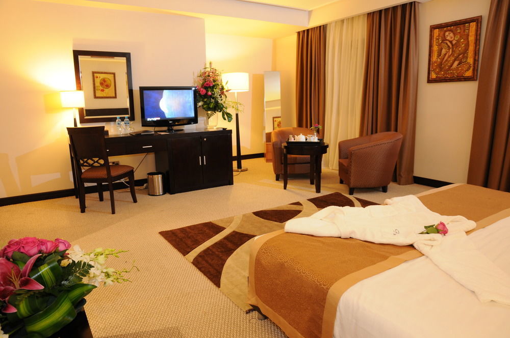 โรงแรมมอนโร มานามา ภายนอก รูปภาพ